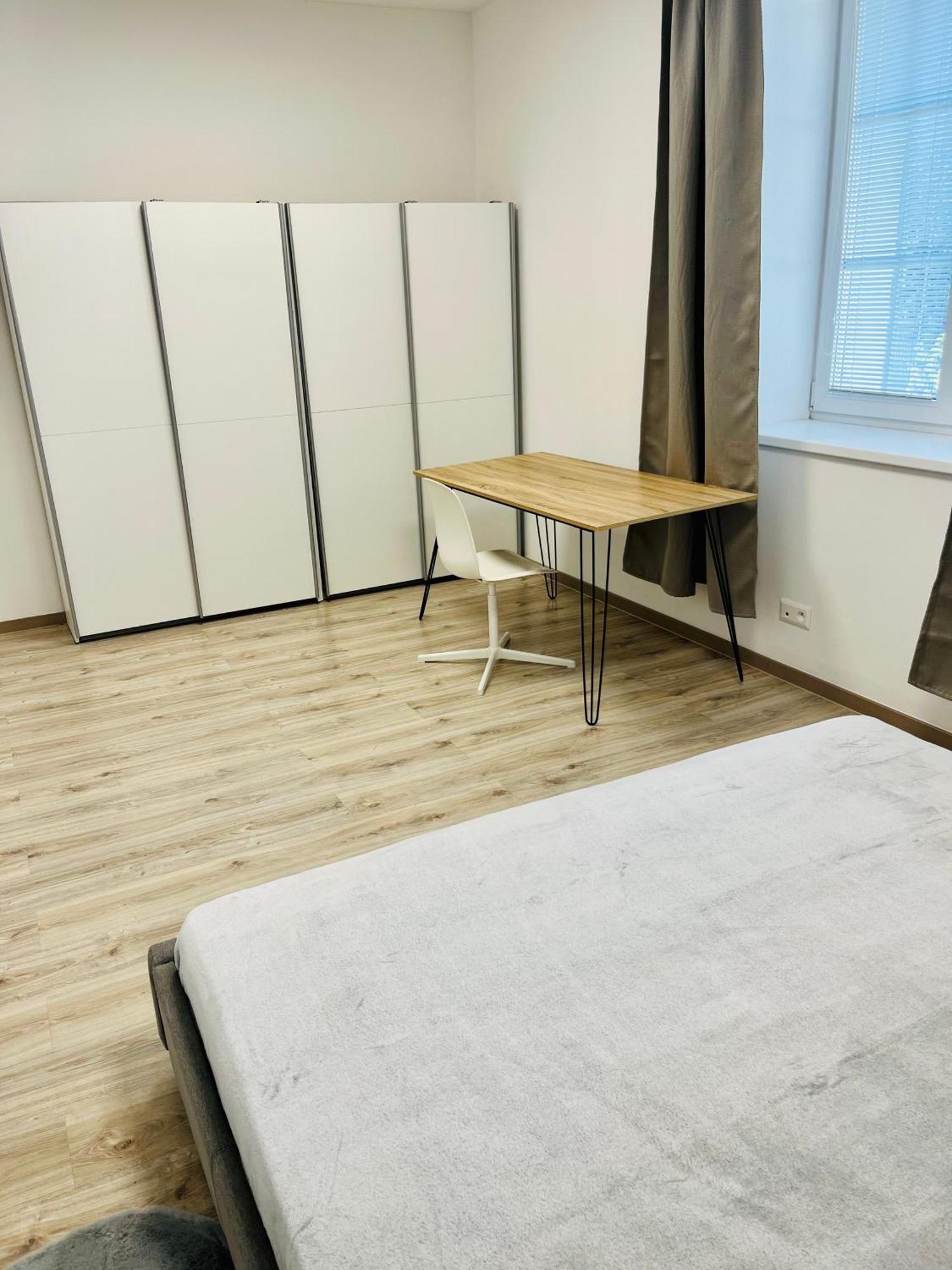 Apartment Riviera Centrum, Private Parking And Smart Check In Banská Bystrica Exteriör bild